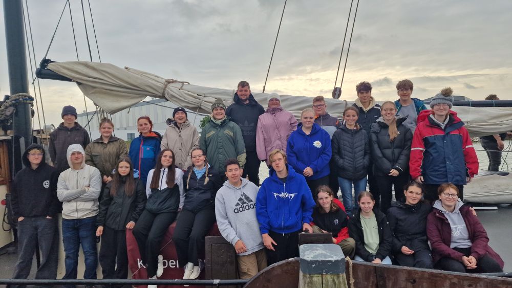 Auf dem Weg zur Juleica - Mit Segeltörn: Juleica-Grundkurs bei der Evangelischen Jugend Lippe.